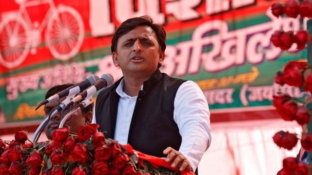  Akhilesh dares Modi to list out work done by him
